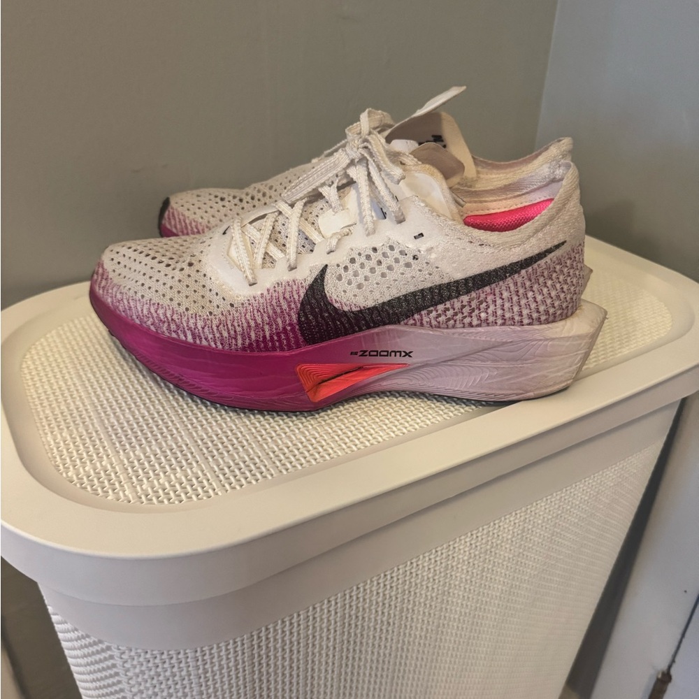 Nike Women's Vaporfly 3 Running Shoes Size 8